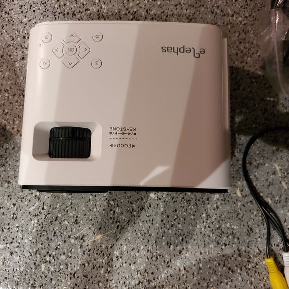 Elephas Mini Projector - Picture 4 of 5